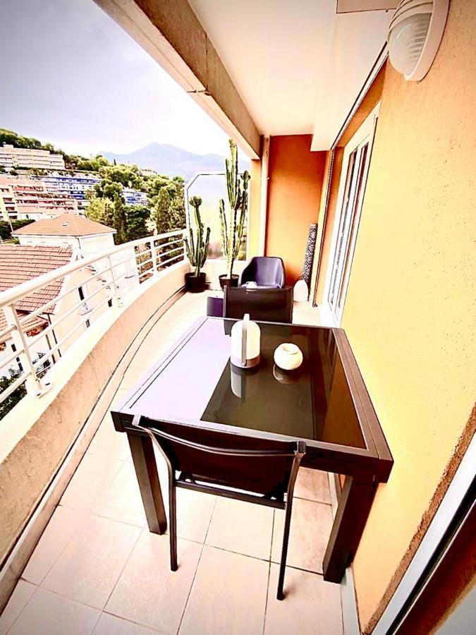 L'Exotique Apartment Ментона Екстериор снимка